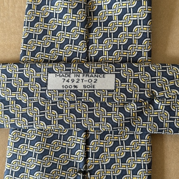 VTG Bundle of 3 Designer Ties, Balenciaga, C. Dior, Hermès, blue tones, silk - Picture 8 of 12